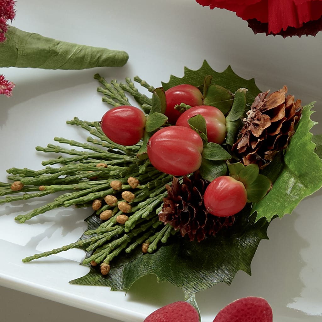 Red Berry Boutonniere – Forget Me Not Flowers, Whitney TX